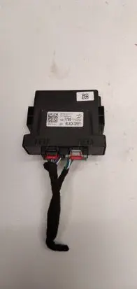 Opel Insignia B Parking PDC control unit/module 13517788