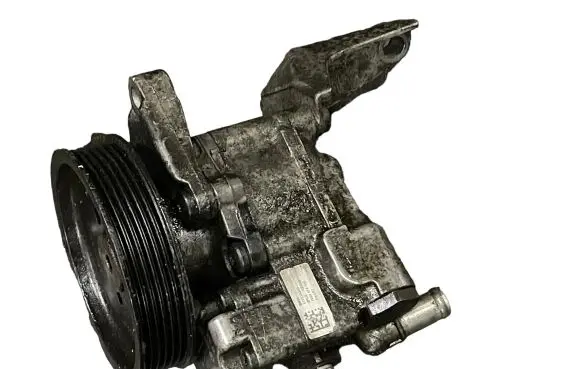 BMW 5 E60 E61 Power steering pump 7652974105 65793623 677936203