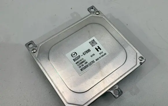 Mazda CX-5 II LED ballast control module BGDP-67890