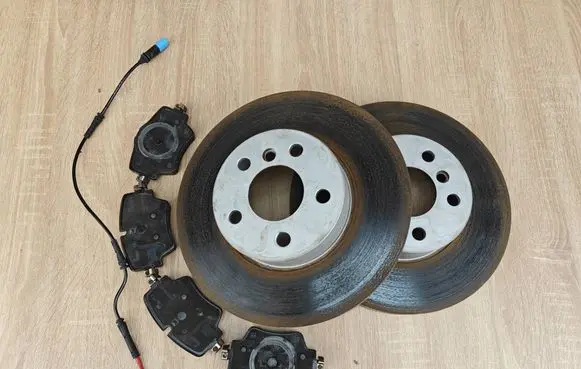 BMW 4 G22 G23 G24 G26 Front brake disc 6877212