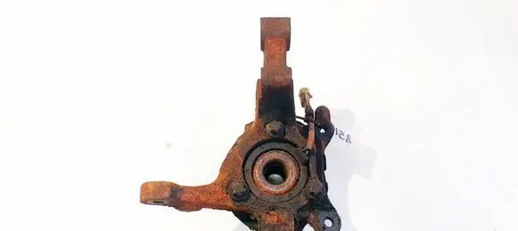 Front wheel hub