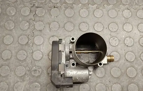 BMW X5 F15 Throttle valve 7588625