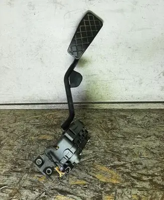 Audi A4 S4 B6 8E 8H Accelerator throttle pedal 8E2721523A 6PV00802608
