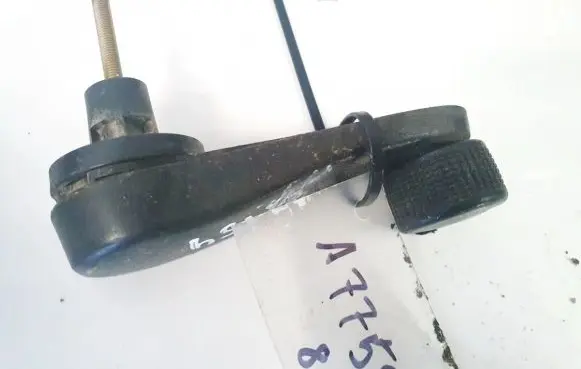 Volkswagen PASSAT B4 Front door window winding handle 3a0837581b
