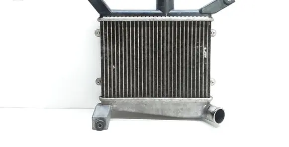 Toyota RAV 4 (XA20) Intercooler radiator 27040332