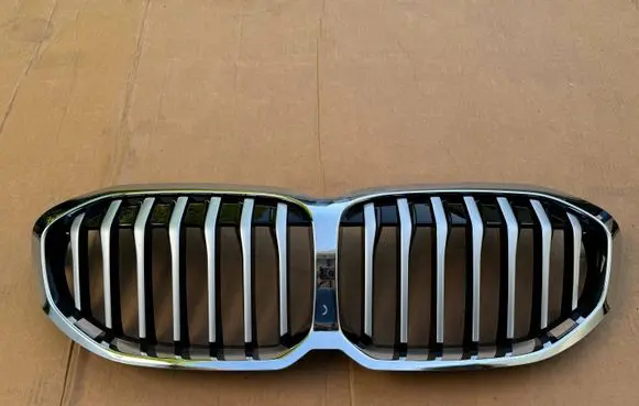 BMW 1 F40 Front grill 5A39366
