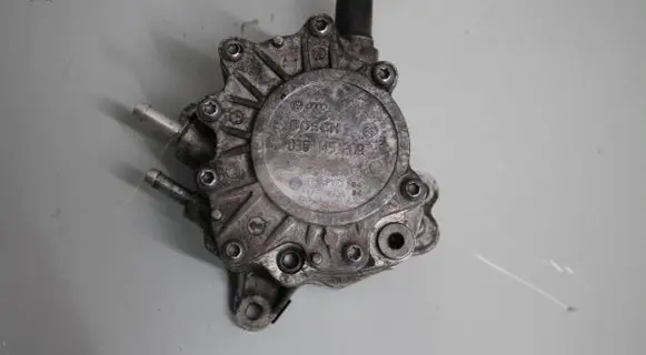 Volkswagen Golf Plus Vacuum pump 03G145209