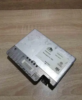 Volkswagen Golf III ABS control unit/module 535907379