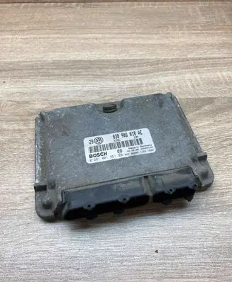 Volkswagen Golf IV Engine control unit/module ECU 0281001851 038906018AE