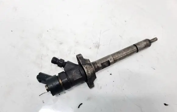 Fuel injector