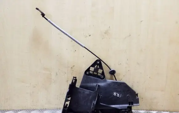 Volvo S60 Front door lock 31301740 30784315