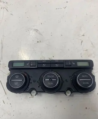 Volkswagen PASSAT B6 Climate control unit