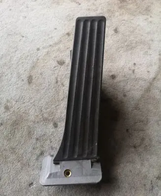 BMW 5 G30 G31 Accelerator throttle pedal 6859999 21490710 0808180358