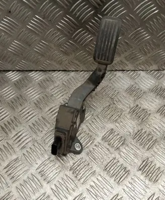 Toyota Yaris Accelerator throttle pedal 781100D010