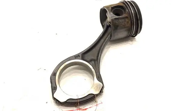 Mercedes-Benz E W212 Piston with connecting rod 8370