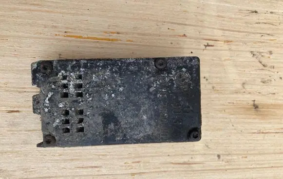 BMW 7 E32 AUC sensor 390325 06360000