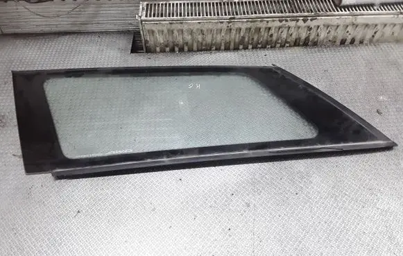 Subaru Legacy Rear side window