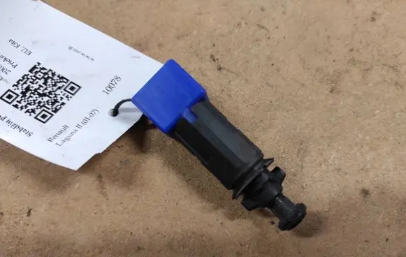 Renault Laguna II Brake pedal sensor switch 110895