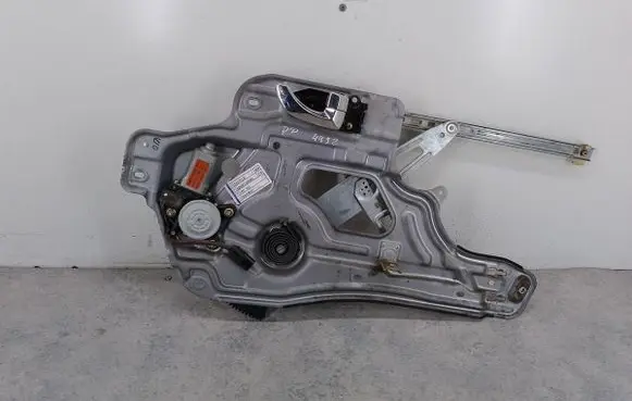 Hyundai Santa Fe Front door window regulator with motor 