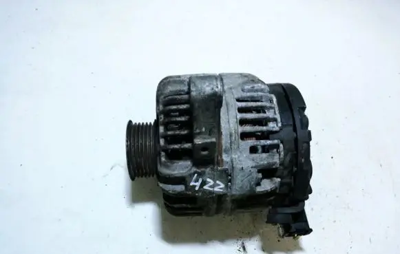 Toyota Avensis T220 Generator/alternator 270600d030b 0124315024