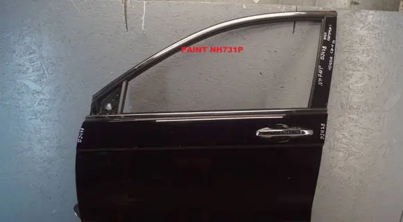 Honda CR-V Front door