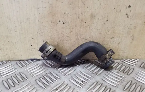 Subaru Forester SH Engine coolant pipe/hose