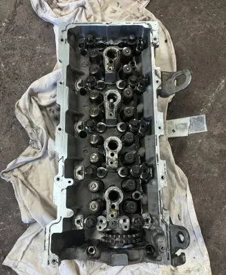 Mercedes-Benz C W204 Engine head r6460160501 646811