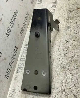 Porsche Panamera (970) Fender mounting bracket 97050435505 3813002