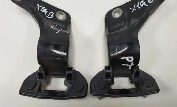 Mercedes-Benz GL X164 Tailgate/trunk/boot hinge