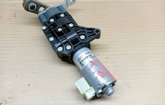 Audi A4 S4 B9 Tailgate/trunk/boot lift motor 8W9827852A 0390204156