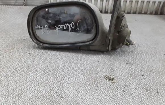 Mitsubishi Galant Front door electric wing mirror E201843