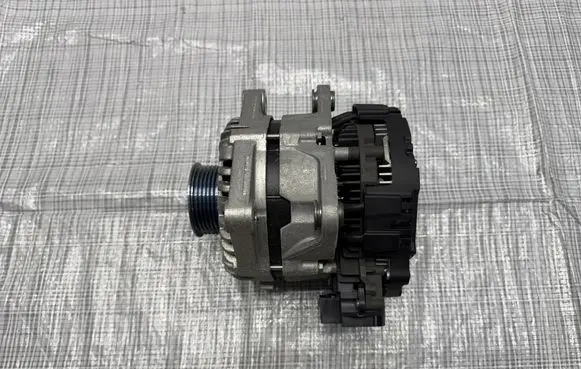 Alfa Romeo Junior Generator/alternator 9865403280