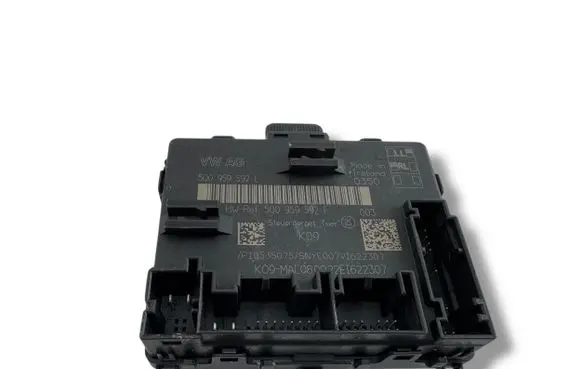 Audi Q2 - Door control unit/module 5Q0959592L 5Q0959592F