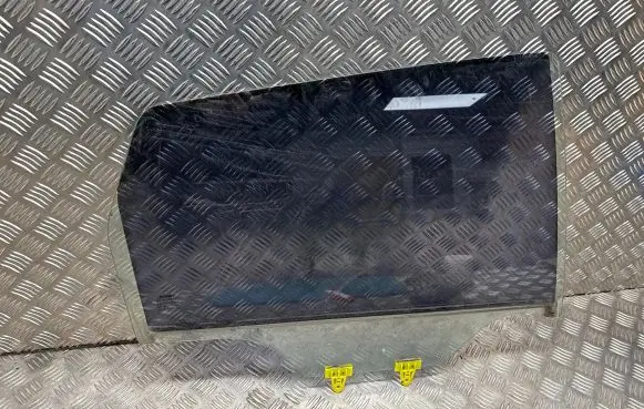 Nissan Qashqai Rear door window glass 43R00048 DOT24M188AS2