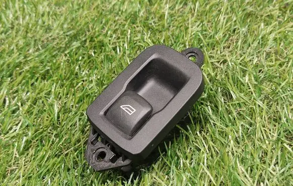 Volvo S60 Electric window control switch 31272013