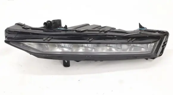 Skoda Superb B8 (3V) Front fog light 3V0941700B