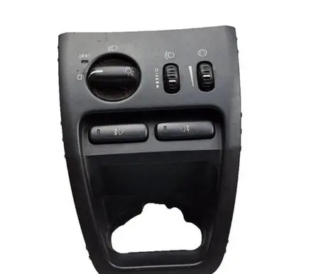 Volvo XC90 Light switch 8685452