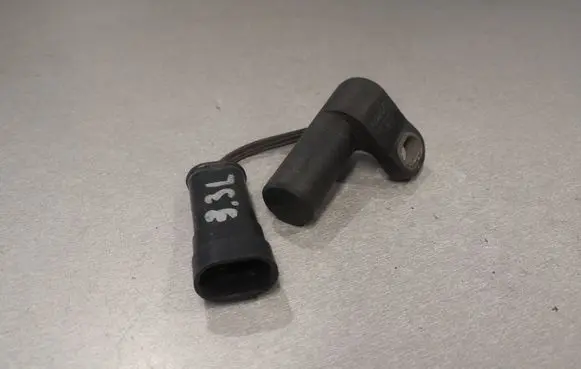 Chrysler Voyager Crankshaft position sensor 4727336
