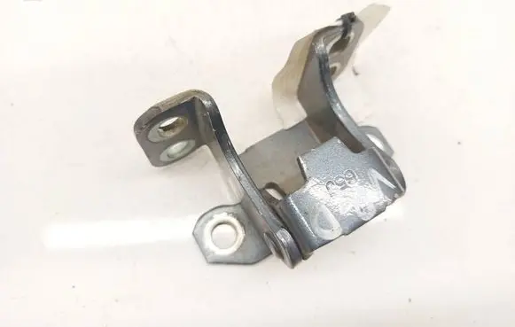 Suzuki Grand Vitara II Tailgate/trunk/boot hinge 