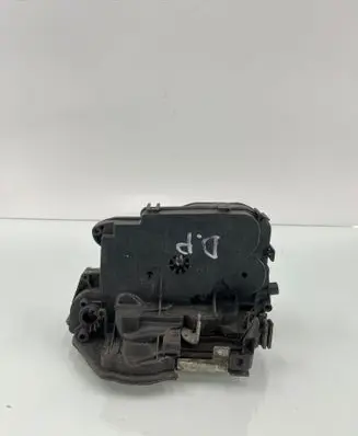 BMW 3 E90 E91 Front door lock 