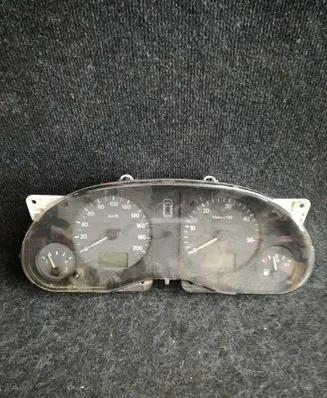 Volkswagen Sharan Speedometer (instrument cluster) F5RF10A855A