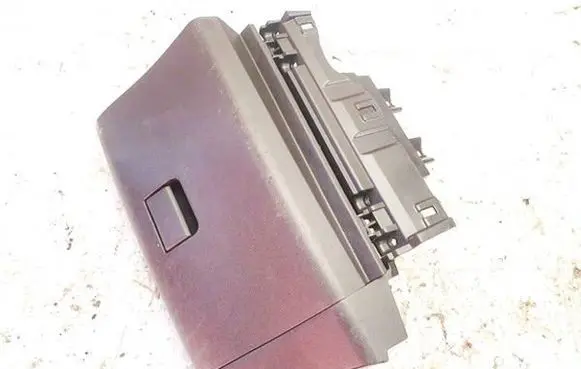 Nissan Leaf I (ZE0) Glove box 685203nl0a 685s13nm0a