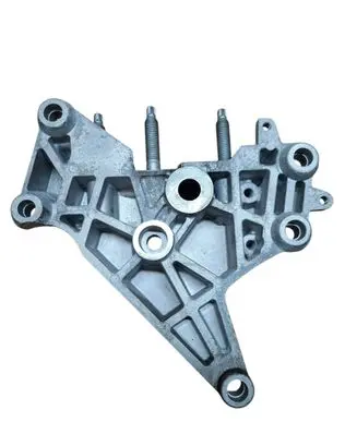Engine mounting bracket