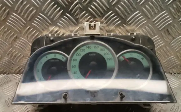 Toyota Corolla Verso AR10 Speedometer (instrument cluster) 838000f060l