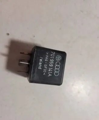 Audi A6 S6 C5 4B Other relay 701959141A