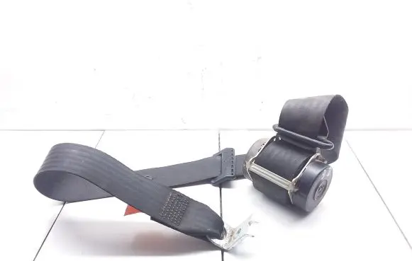 Ford C-MAX I Rear seatbelt 3M51R611B68AH 601704900
