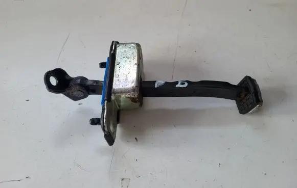 KIA Sportage Front door check strap stopper