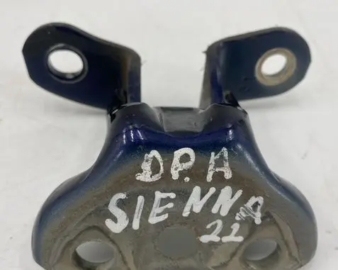 Toyota Sienna XL40 IV Front door lower hinge