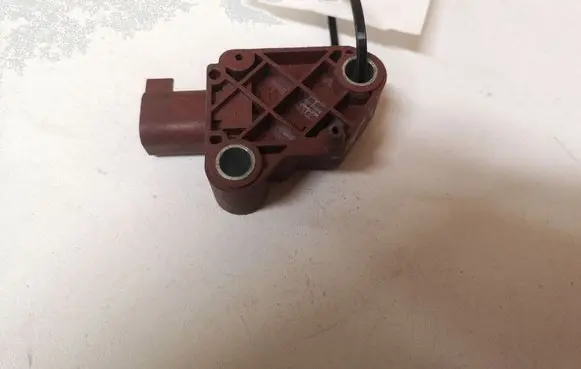 Volvo V50 Airbag deployment crash/impact sensor 30737138 MRSA5 8840A6