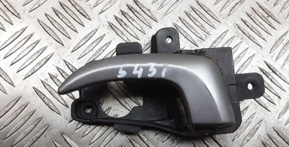 Hyundai i30 Front door interior handle 82613GD000